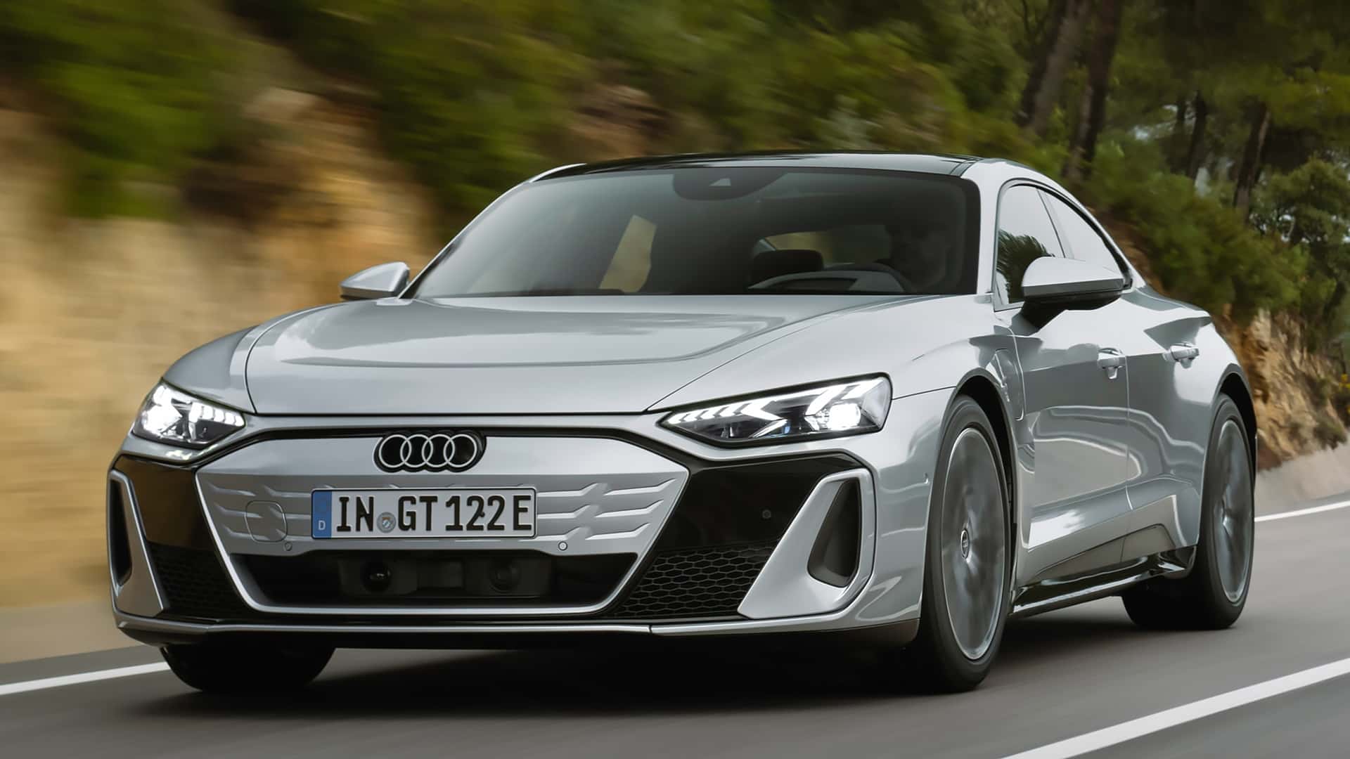 Audi prezantoi e-tron GT 2024, me dy variante të reja