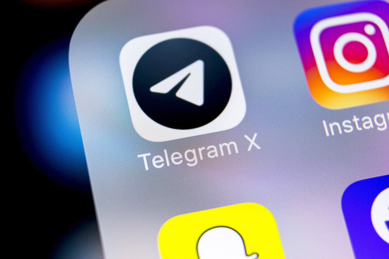 Ana e errët e Telegram-it mes drogës, deepfake dhe piraterisë