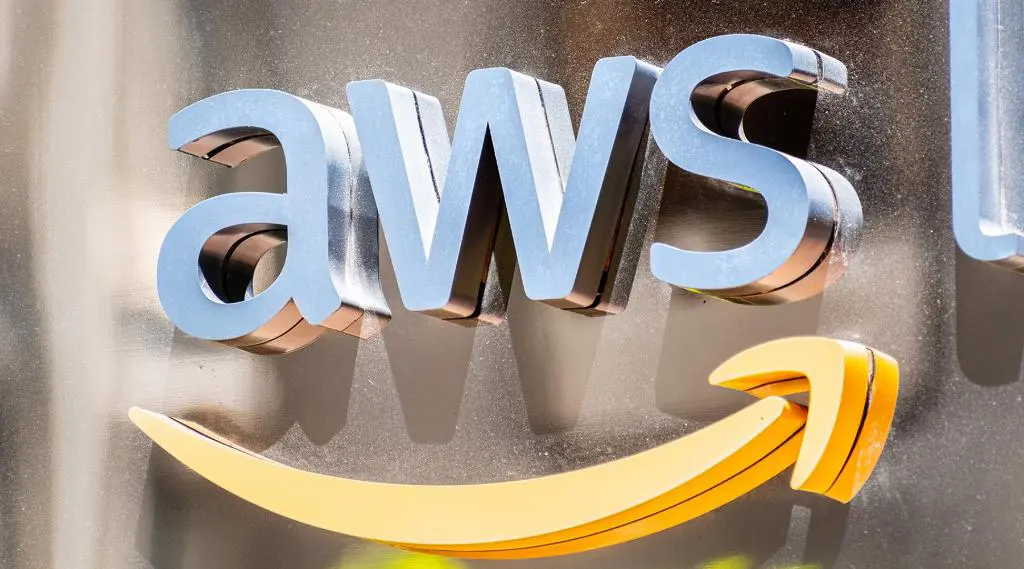 AWS investon 50 miliardë $ për të ngritur super-infrastrukturën e AI për qeverinë amerikane