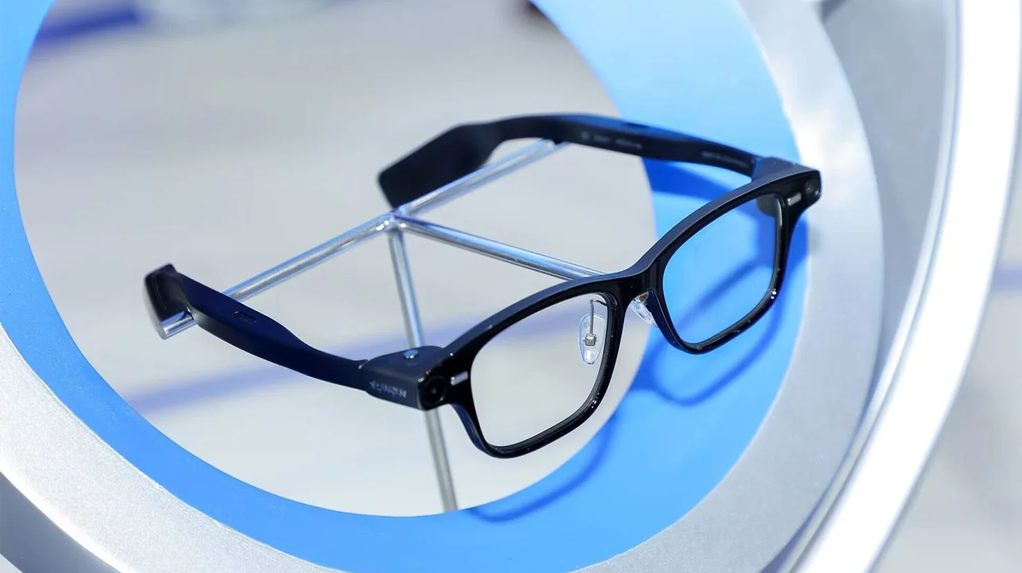 Alibaba prezanton Quark AI Glasses: Syzet që sjellin inteligjencën artificiale në jetën e përditshme