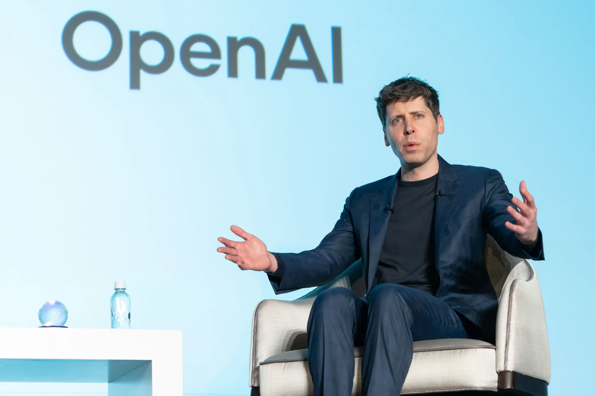 OpenAI synon miliarda dhe investime trilionëshe për të ardhmen e AI-së