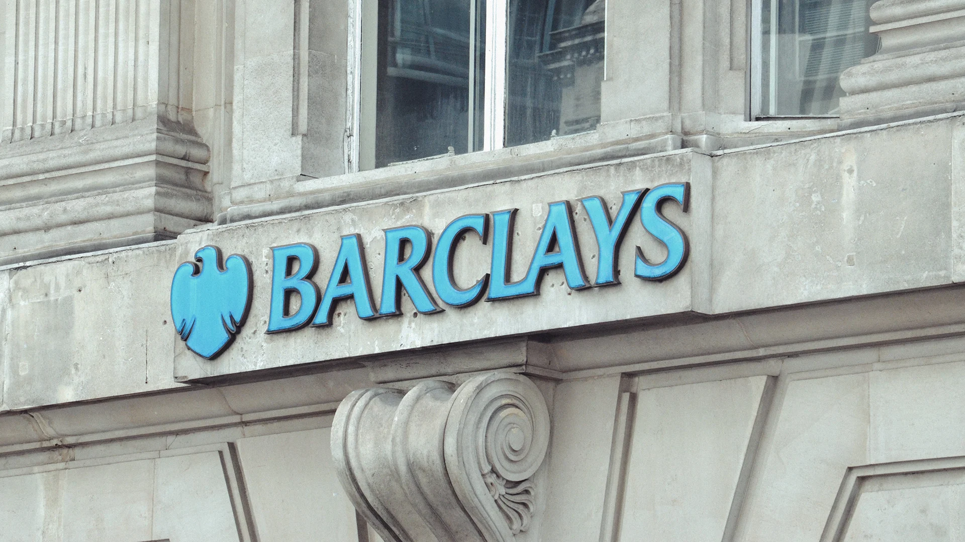 Barclays investon në start-up-in amerikan Ubyx, duke hyrë drejtpërdrejt në tregun e stablecoin-eve