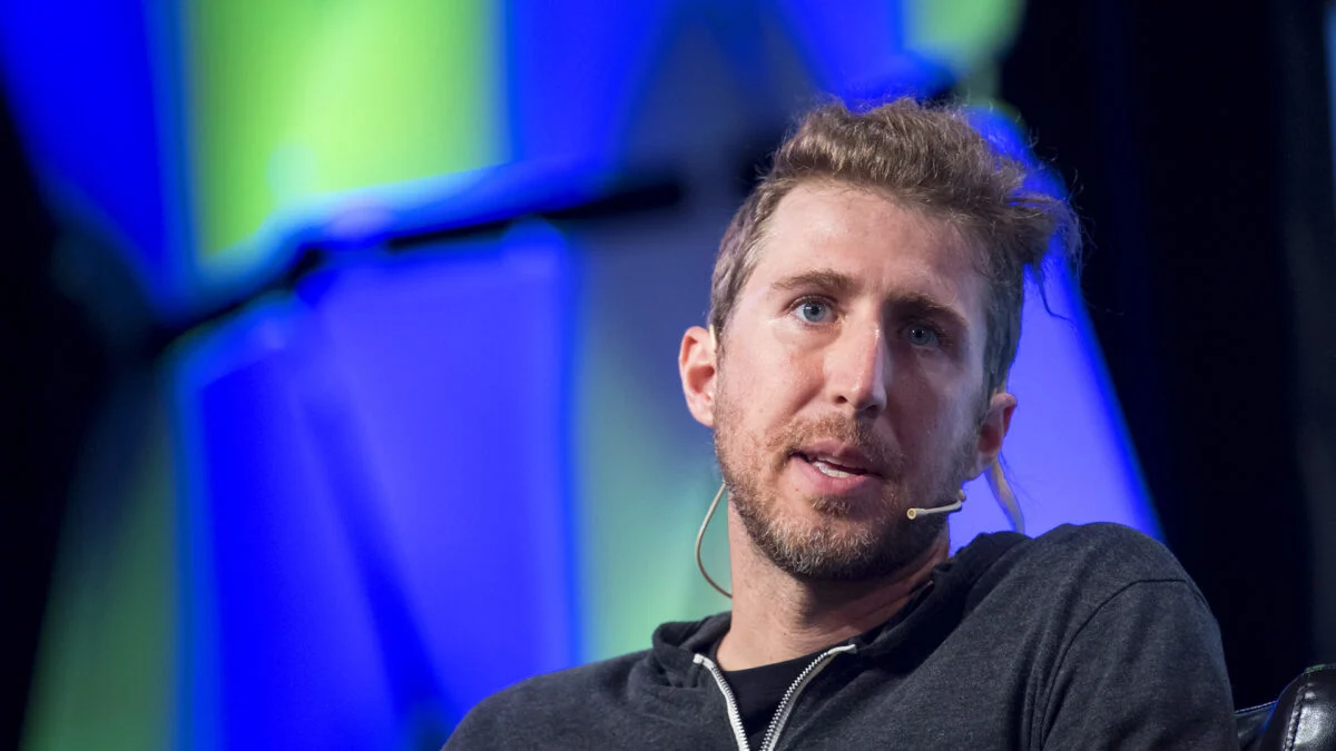 Krijuesi i Signal sfidon ChatGPT me një platformë AI që nuk ruan të dhëna