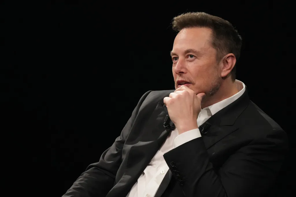 SpaceX drejt një lëvizjeje historike, Musk shqyrton bashkimin me Tesla dhe xAI